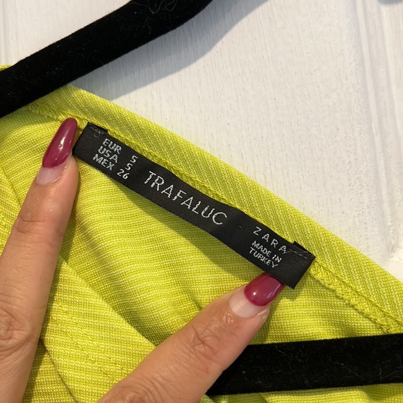 Neon cutout dress - Picture 2 of 2